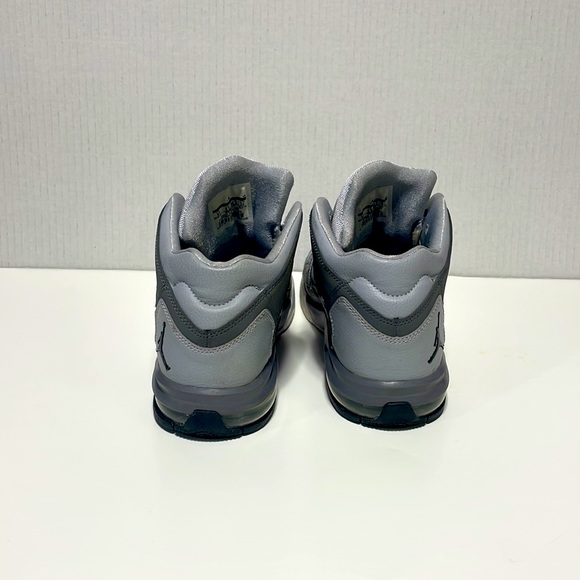 Nike Air Jordan Flight Shoed Wolf Gray White Youth Size 6Y - Picture 3 of 6
